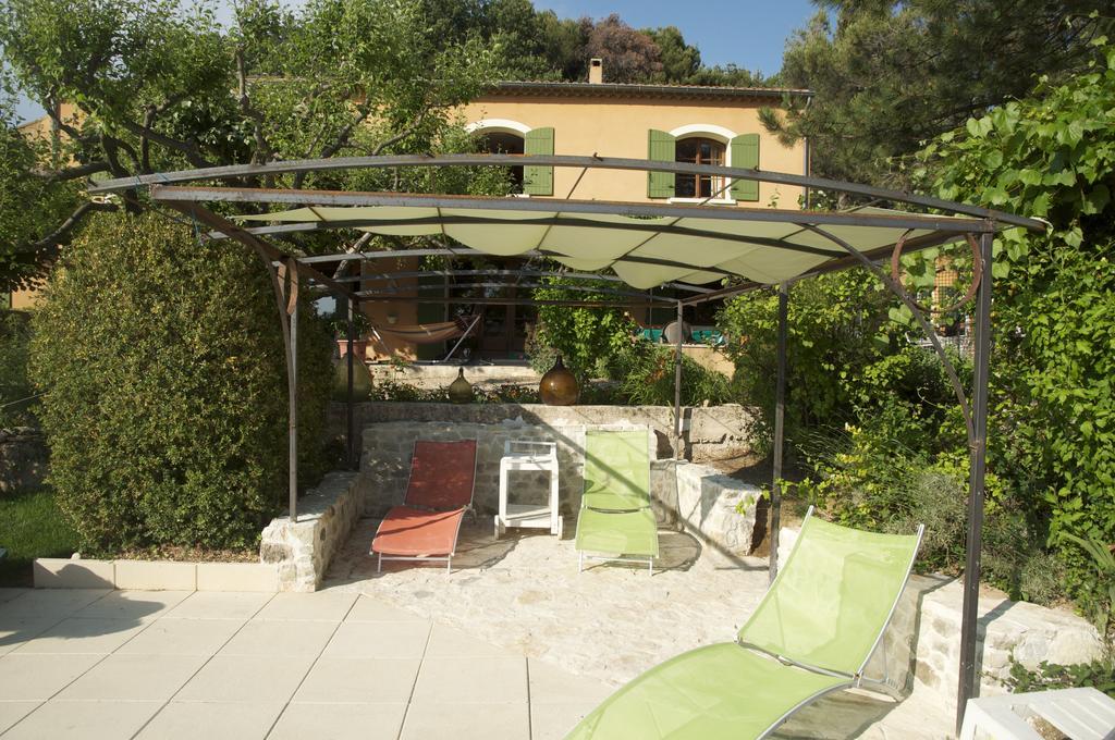 Le Petit Bacalan Villa Mormoiron Стая снимка