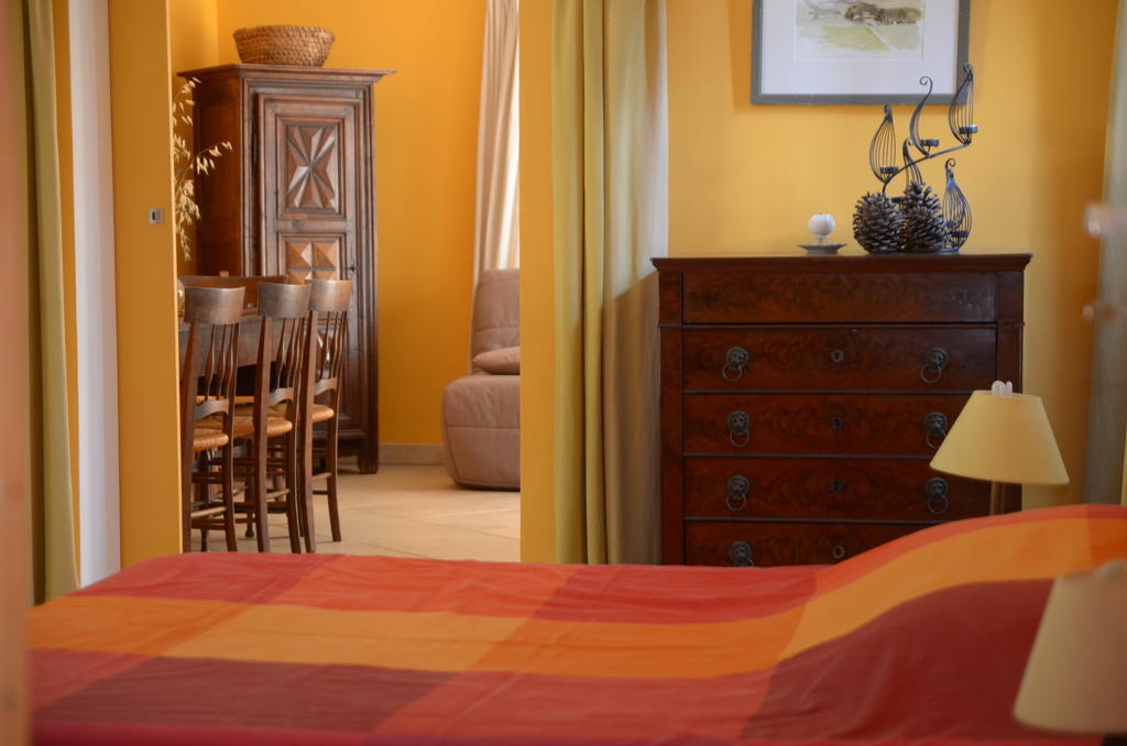 Le Petit Bacalan Villa Mormoiron Стая снимка